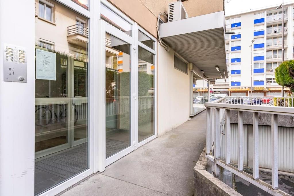 Studio Cosy Proche Du Centre + Parking Gratuit Cluses Bagian luar foto